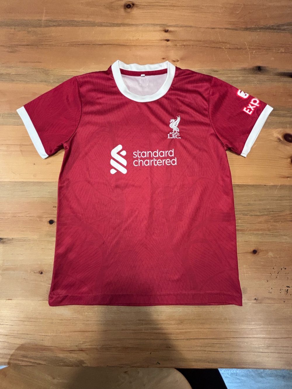 Liverpool FC M. Salah Number 11 Red Home Jersey Youth Size 10 like new